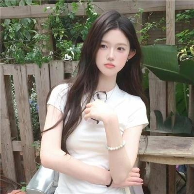 夜莺不是唯一的歌喉